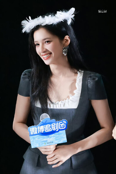 张婧仪