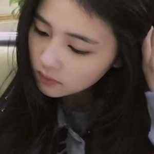 毛绒线团缠绕的初恋梦