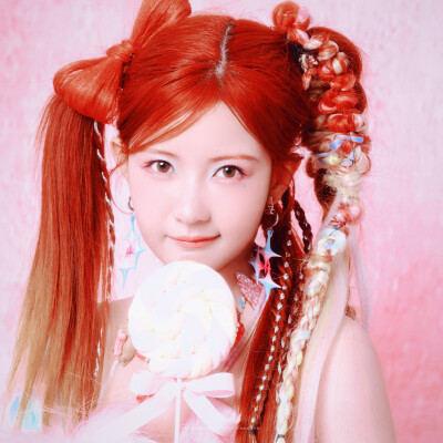 赖美云.