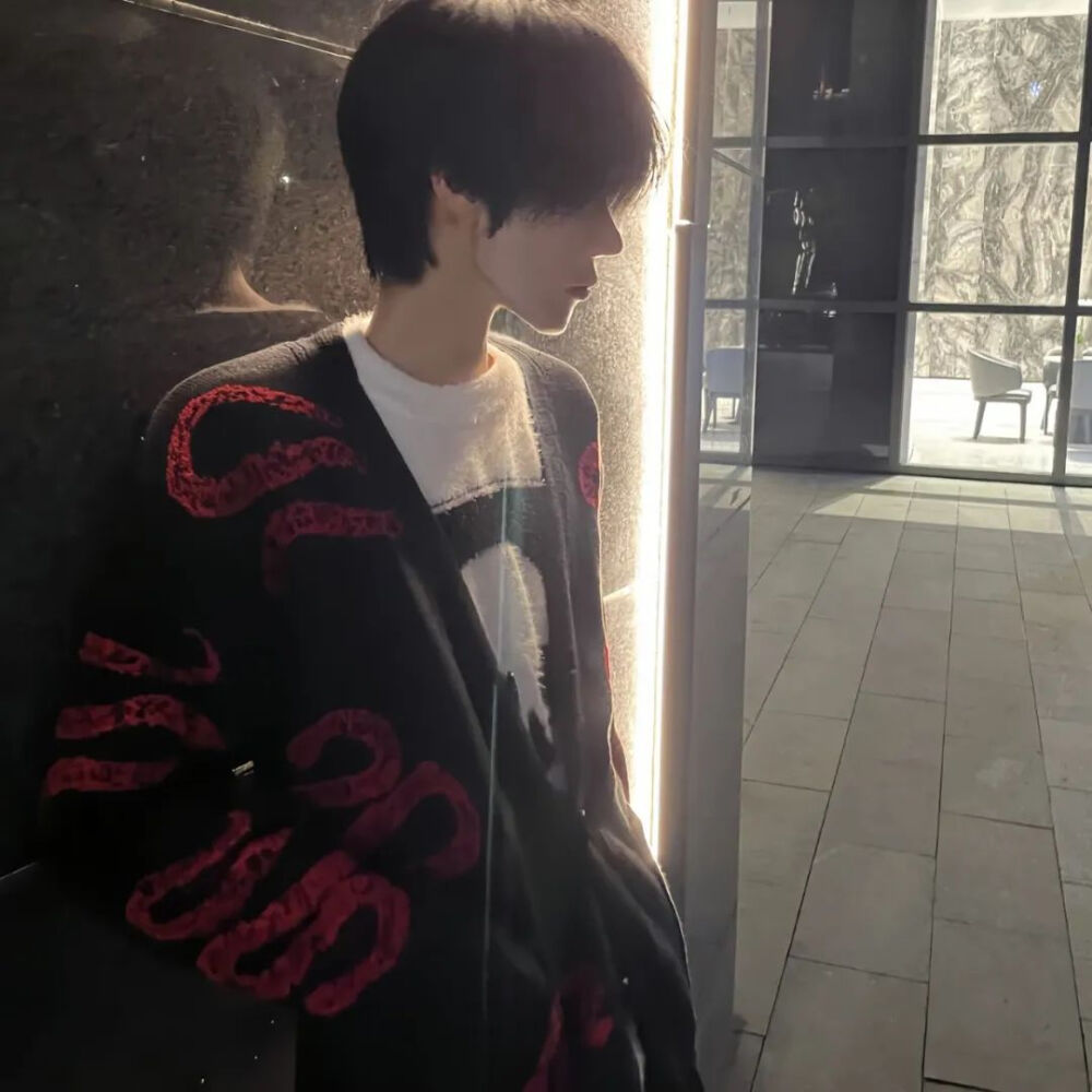 我开始接受每个不愉快的明天