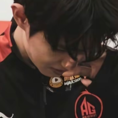 凑齐四张同视角