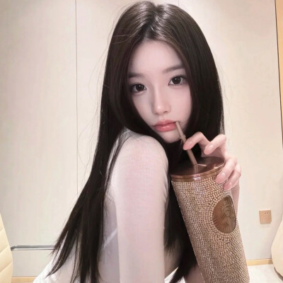 ，