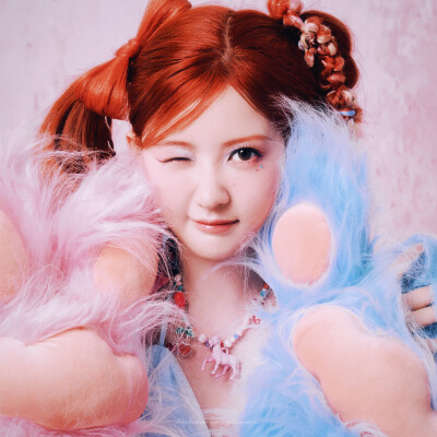 赖美云.