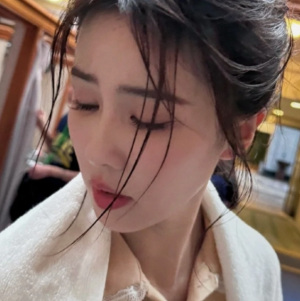 毛绒线团缠绕的初恋梦