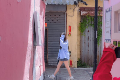 仲夏的凉风吹走炙热的焦虑 橙色黄昏相拥薄荷的黎明.