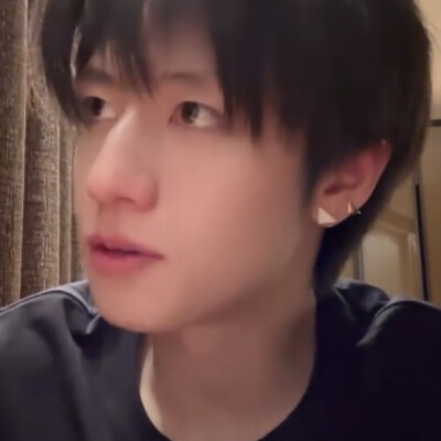 真没在卖萌？