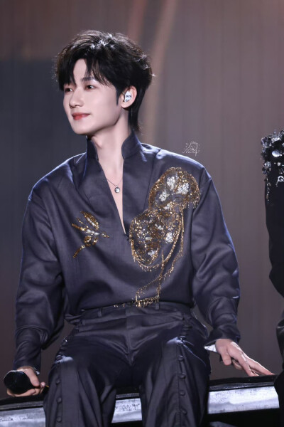 cr.见水印