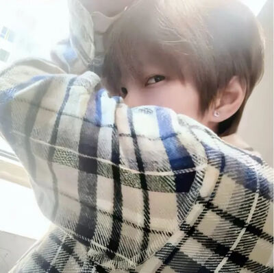 我开始接受每个不愉快的明天