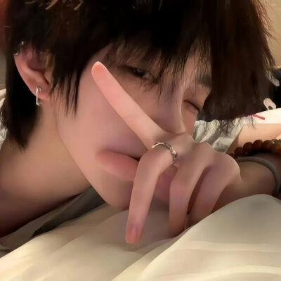 我开始接受每个不愉快的明天