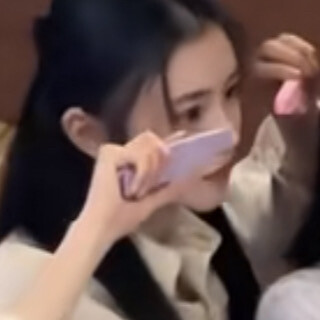 萌届两把刀