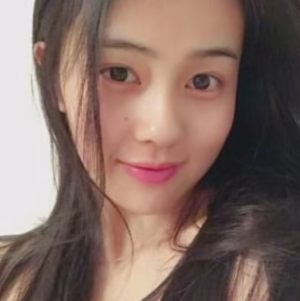 毛绒线团缠绕的初恋梦