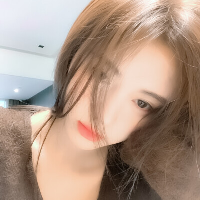 倘若思念是阵阵细雨落下，你的世界是否变得潮湿