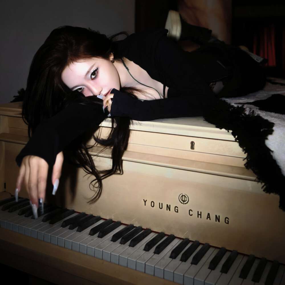 ♡･Raven's Midnight Waltz ･♡