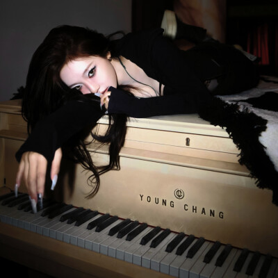 ♡･Raven's Midnight Waltz ･♡