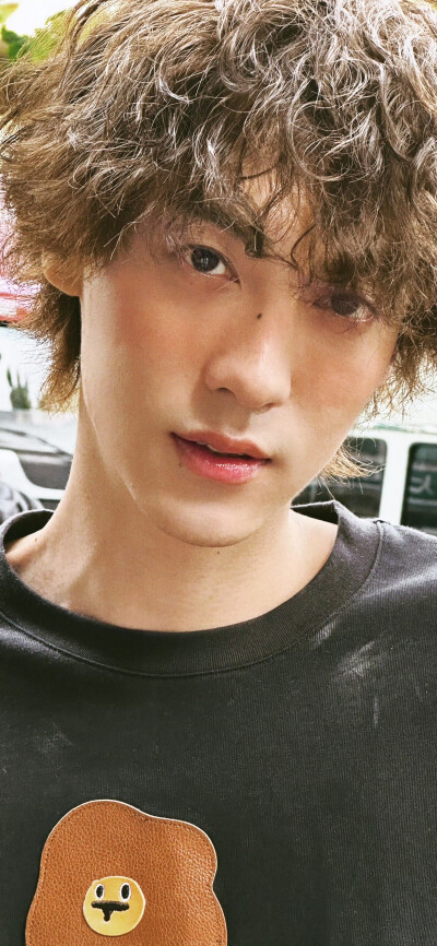 田栩宁