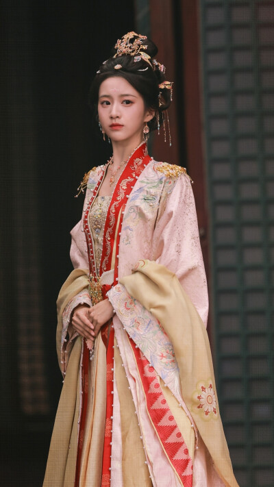 月明千里 李瑶英 包上恩