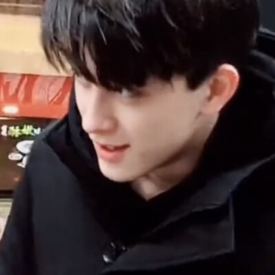 高，还没富，但帅