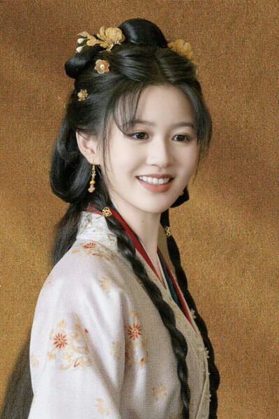 桃花映江山 向清影
