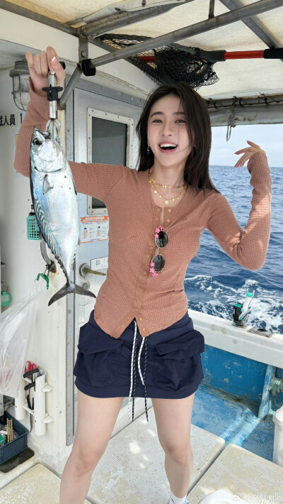 梁洁