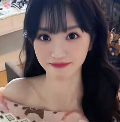 就这样看着你 脸红红的呼吸