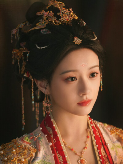 月明千里 李瑶英 包上恩