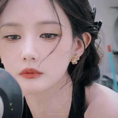 李一桐.