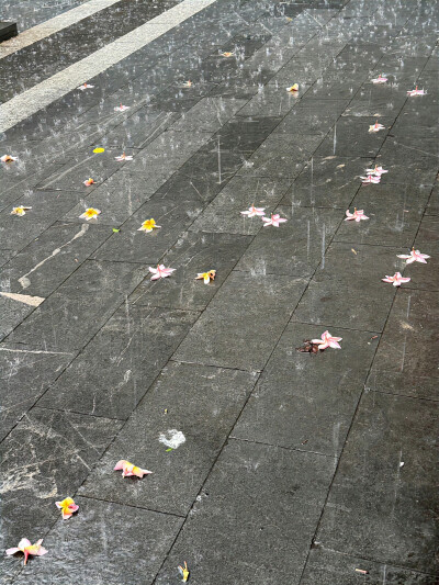 雨天背景图