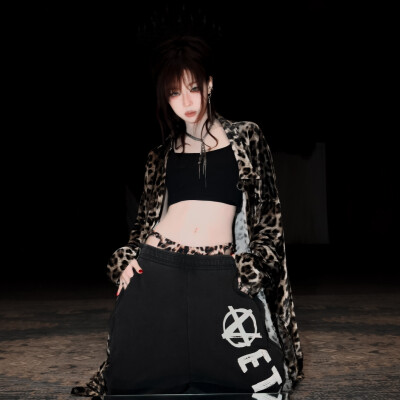 Gothic Castle Whispers-哥特古堡密语-