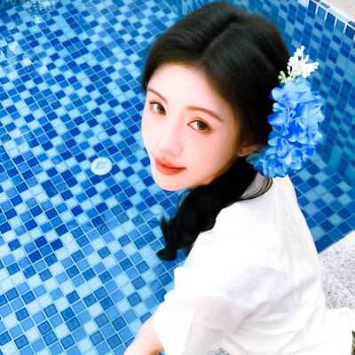 鞠婧祎