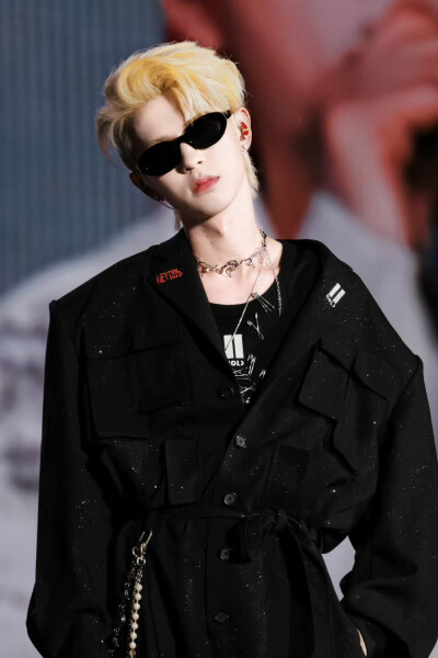 cr.-Hey1106·何浩楠