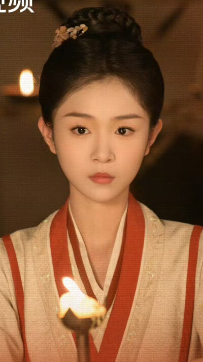 桃花映江山