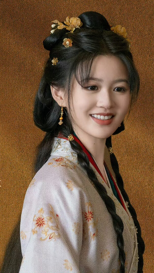 桃花映江山