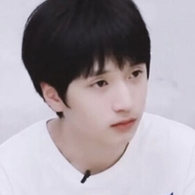 严浩翔