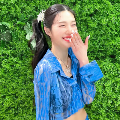 •The princess among the flowers