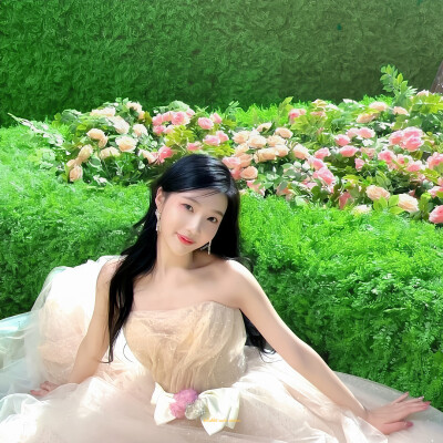 •The princess among the flowers