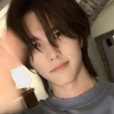 宝子终于舍得出来了
