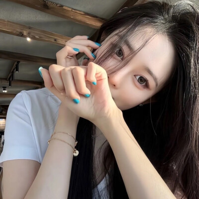 你笑的时候，我心里被撒了一把跳跳糖