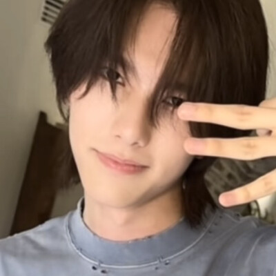 宝子终于舍得出来了