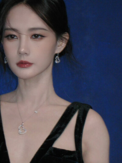 李一桐