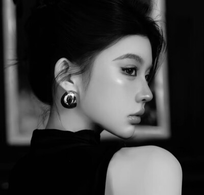 黑白女头 御