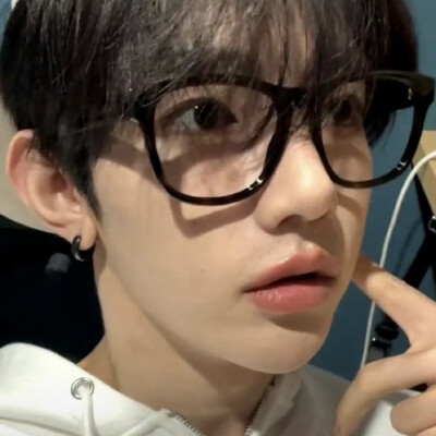 就是这么喜欢眼镜酱酱