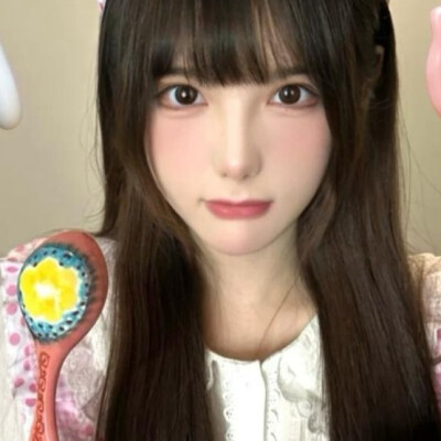 女孩我的故事因为你而展开
