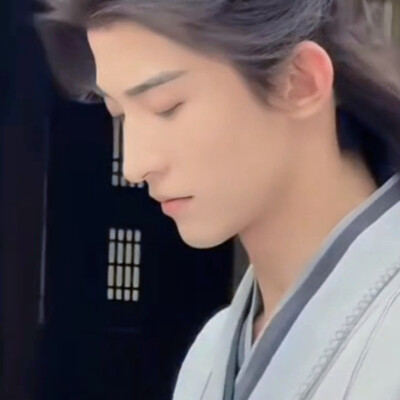 自认璞玉，不过抱残守缺