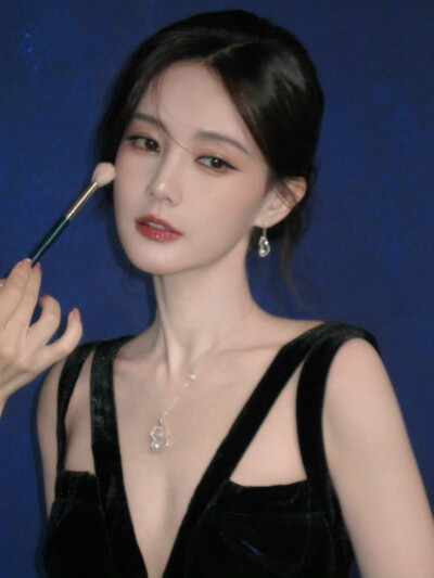 李一桐