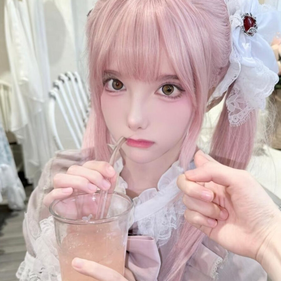 我喜欢粉色双马尾