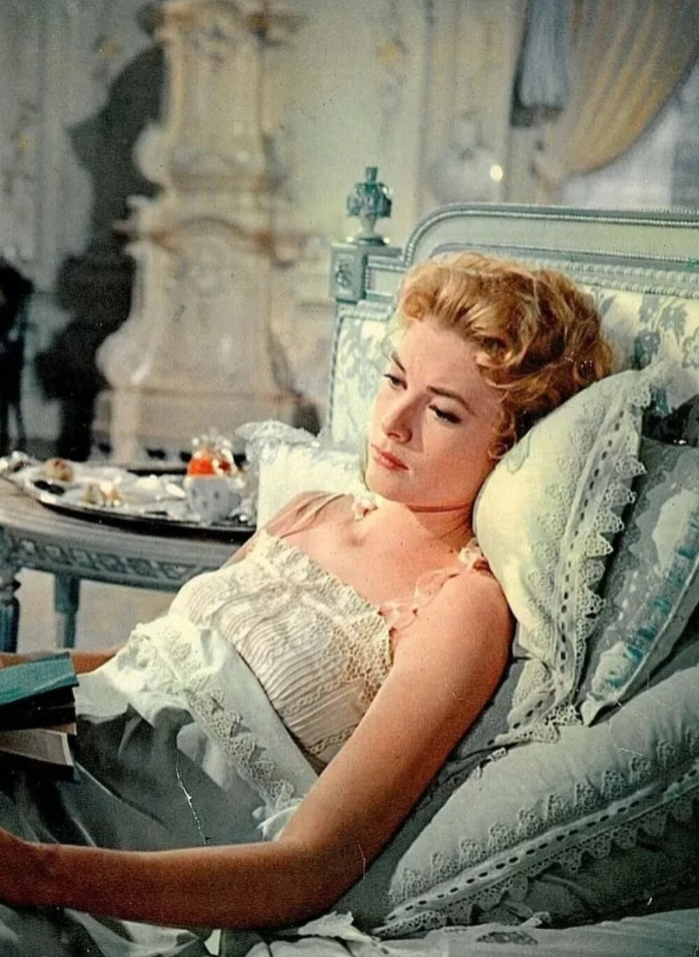 格蕾丝·凯利在1956年电影《天鹅公主 》剧照