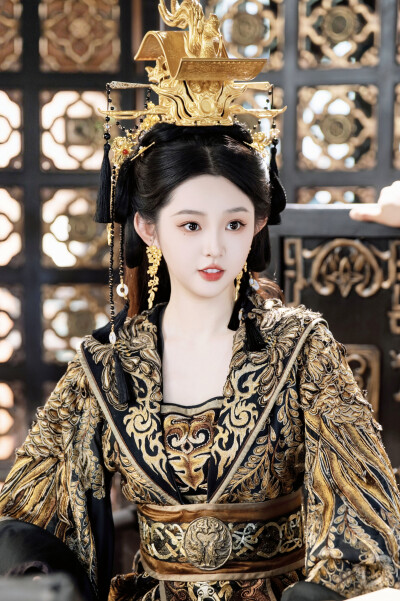 她本是女娇娥 楚狸
