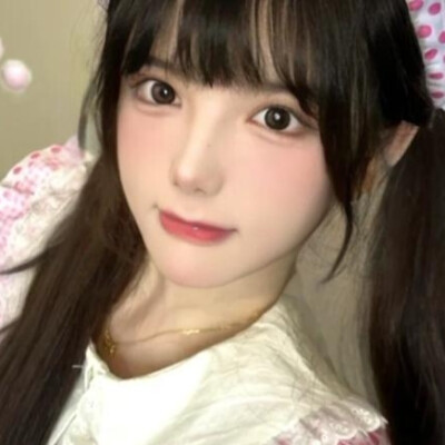 女孩我的故事因为你而展开