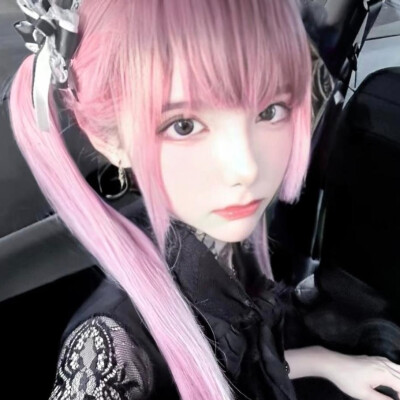 我喜欢粉色双马尾