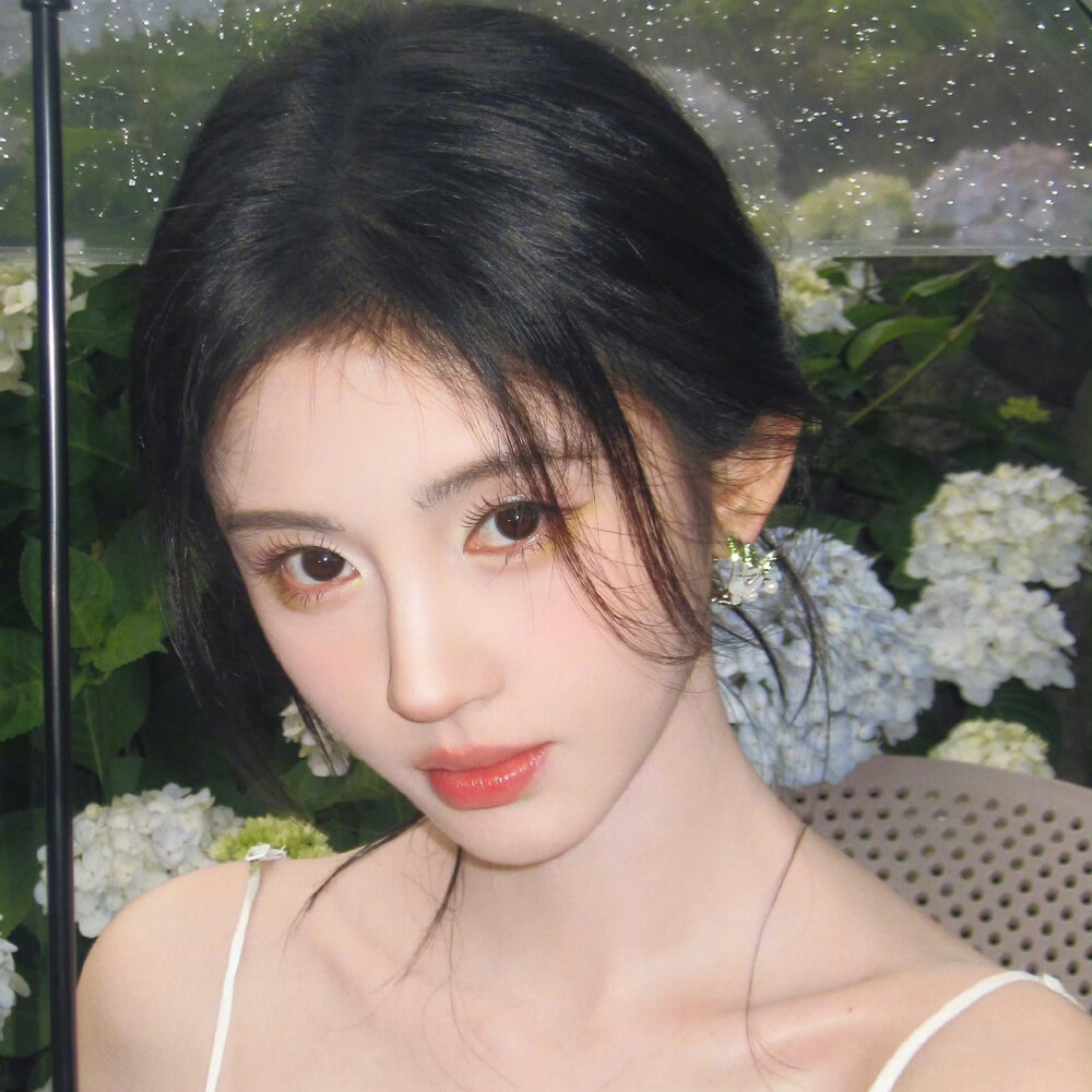 鞠婧祎